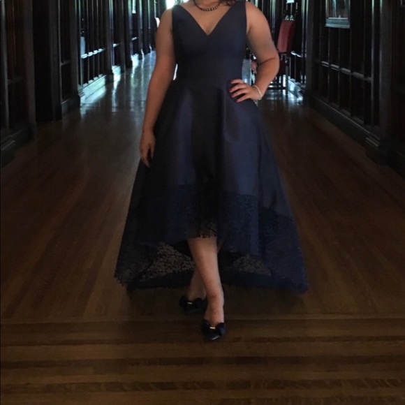 Monique Lhuillier High Low Evening Dress - Picture 5 of 12